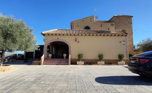 Finca in Bigastro, Land Valencia, Spanien 1