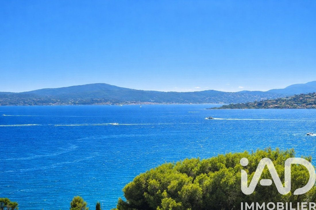 Land in Les Issambres, Roquebrune-sur-Argens, France 2 - 17445784
