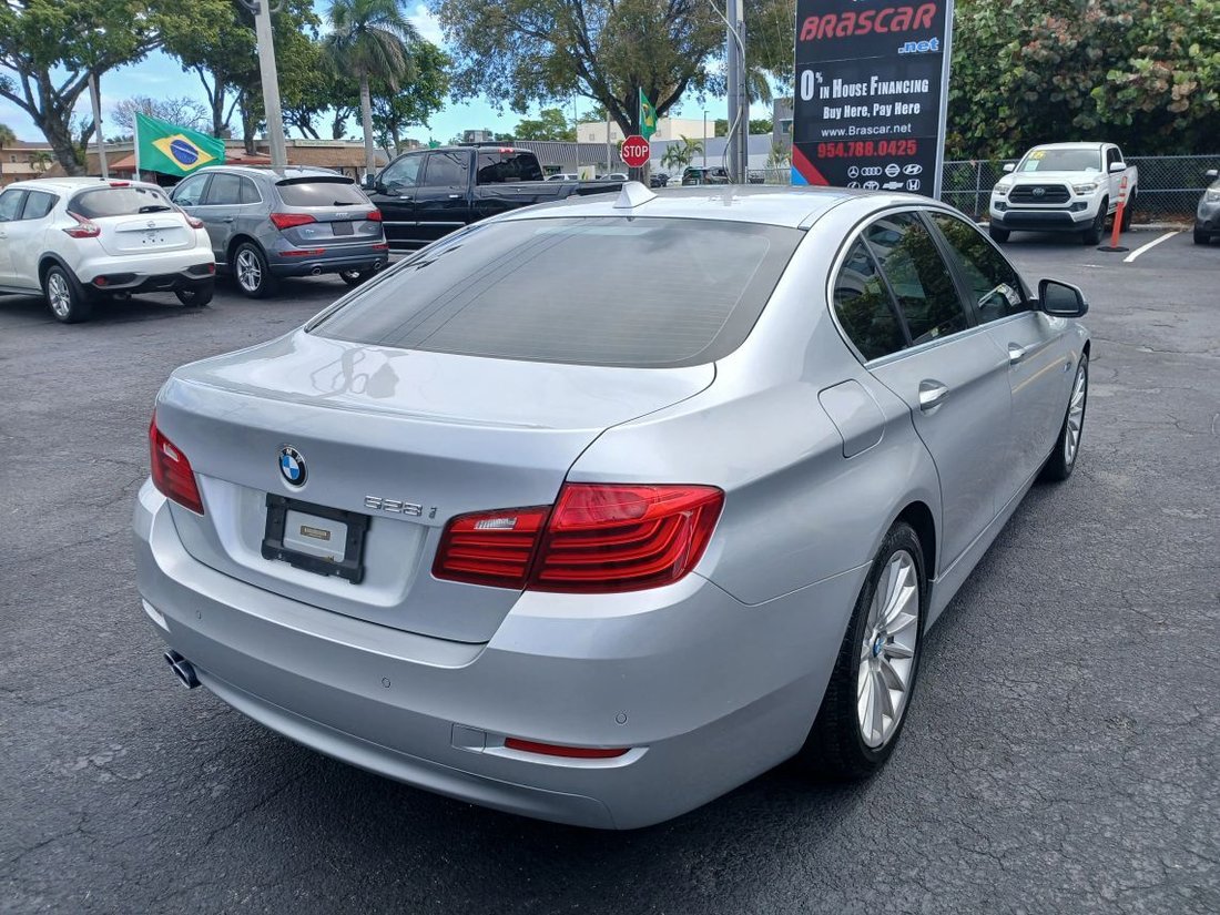 Sedan in Pompano Beach, FL, United States 5 - 17447505