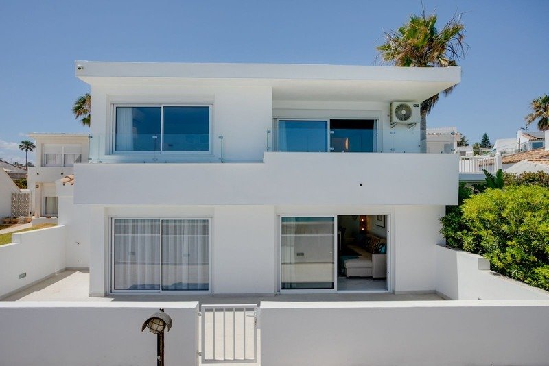 Villa in Estepona, Andalusia, Spain 1 - 17447079
