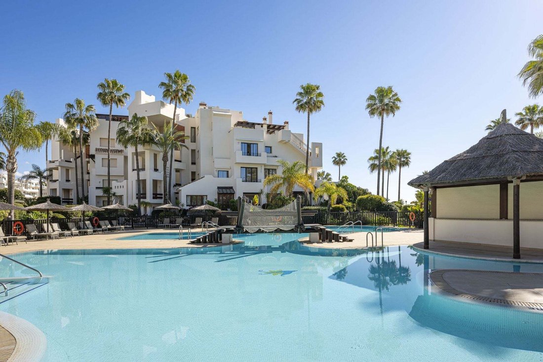 Apartment in Estepona, Andalusia, Spain 1 - 17444441