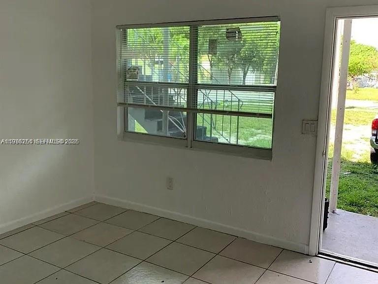 Miami, Florida, United States 4 - 17446247