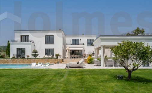 Villa in Sotogrande, San Roque, Andalusia 1