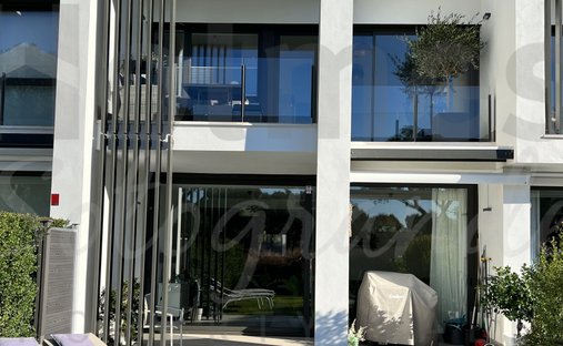 Stadthaus in Sotogrande, San Roque, Andalusien 1