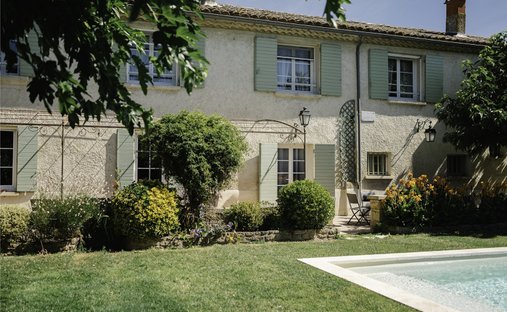 Casa di campagna a Châteauneuf-du-Pape, Provenza-Alpi-Costa Azzurra, Francia 1