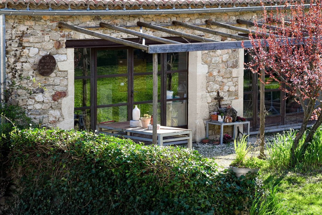 Estate in Uzès, Occitania, France 4 - 17447196