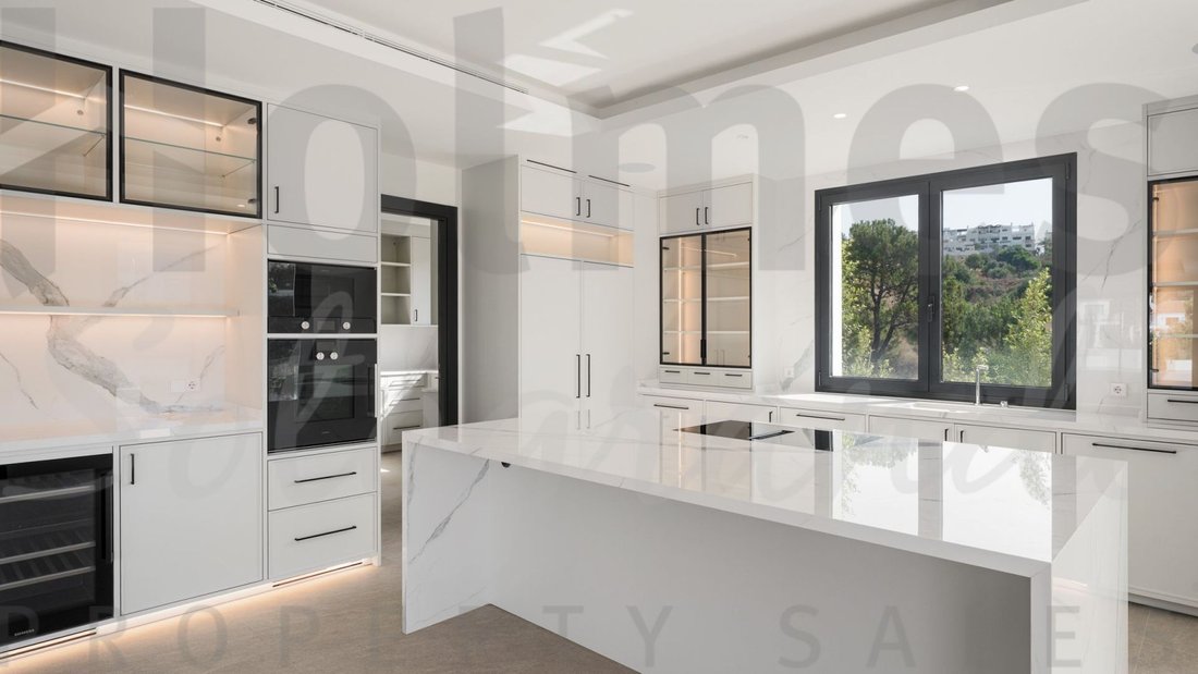 Villa in Estepona, Andalusia, Spain 5 - 17443815