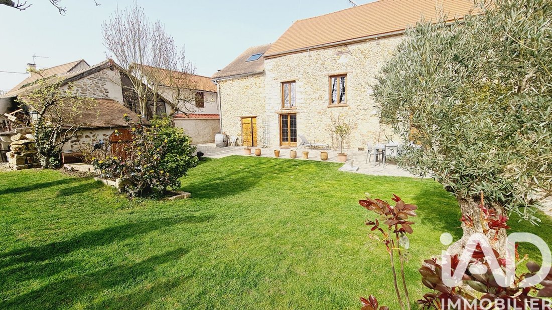 House in Fontenay-les-Briis, Ile-de-France, France 1 - 17445763