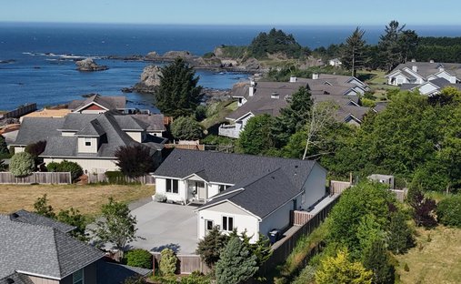 House in Brookings, Oregon, United States 1