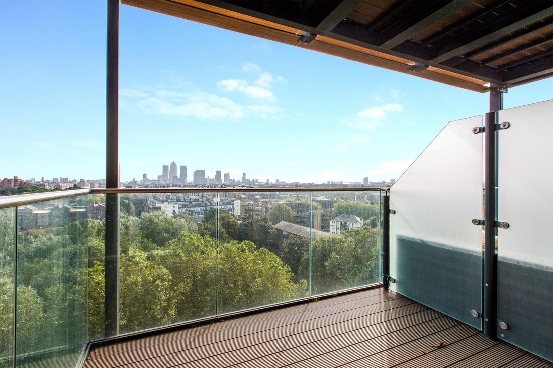 Apartment in Wapping, Tower Hamlets, England 2 - 17446229