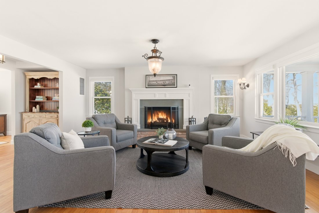 Northport, New York, United States 5 - 17443883