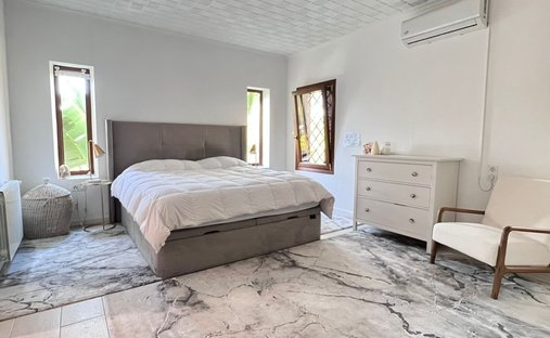 Villa in Sagunt / Sagunto, Valencian Community, Spain 1
