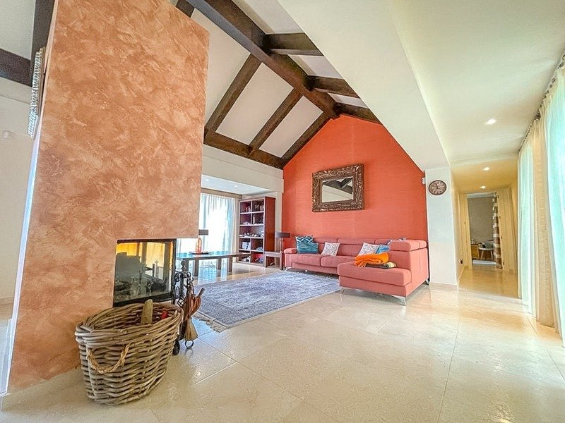 Apartment in Benahavis, Andalusia, Spain 4 - 17447102