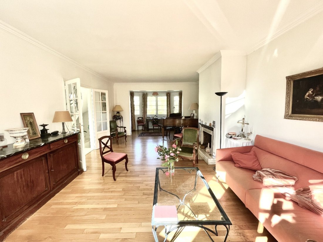 House in Domaine National du Château, Versailles, France 5 - 17423178