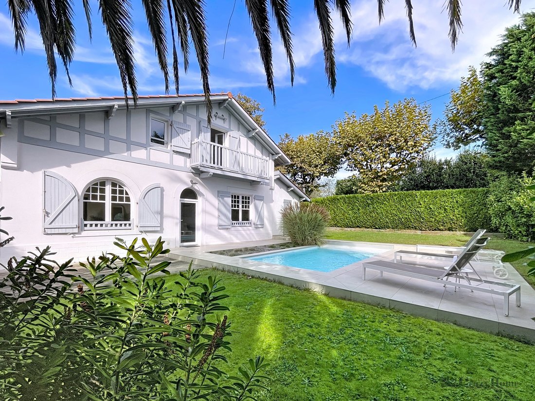 House in Saint Martin-Cité des Fleurs, Biarritz, France 3 - 17365668