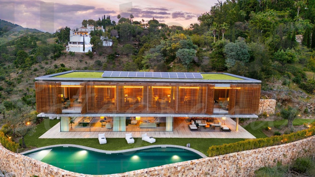 Villa in La Zagaleta, Benahavis, Andalusia 1 - 17443824