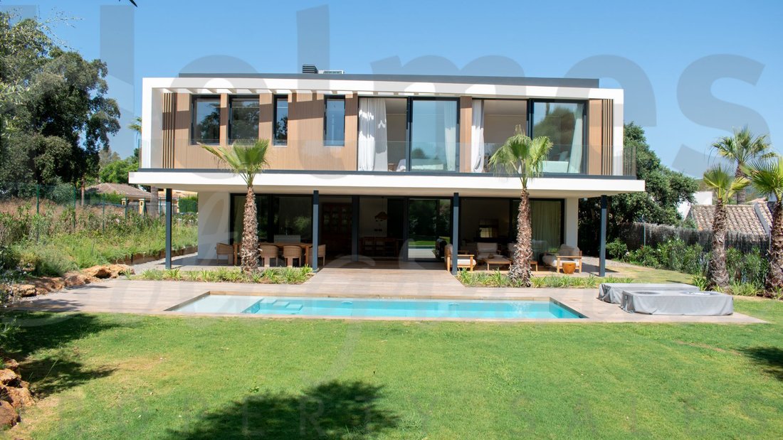 Villa in Sotogrande, San Roque, Andalusia 1 - 17443271