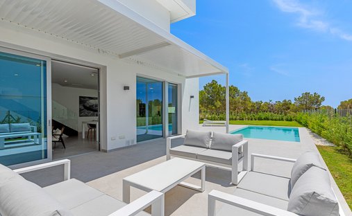 Villa in Finestrat, Valencian Community, Spain 1