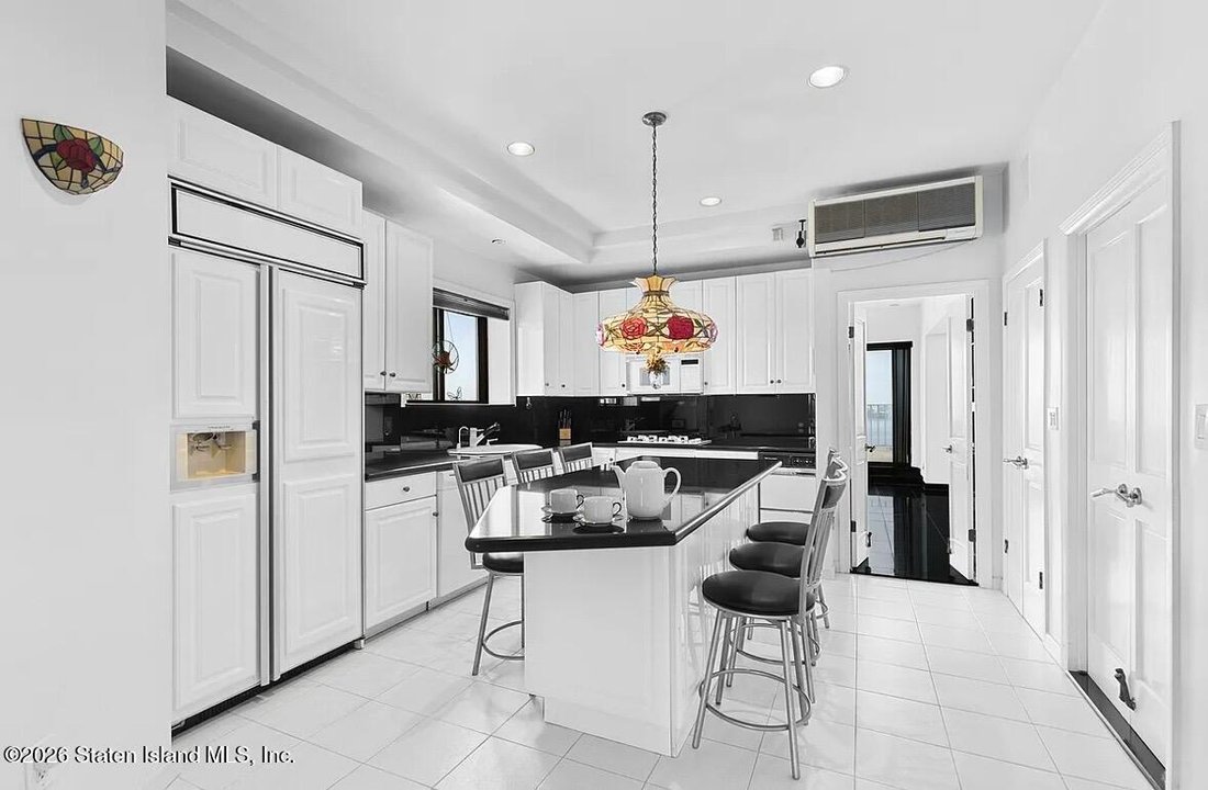 Condo in New York, New York, United States 5 - 17446370