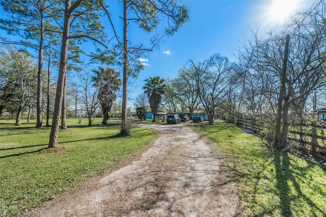 House in Santa Fe, Texas, United States 1 - 17445986