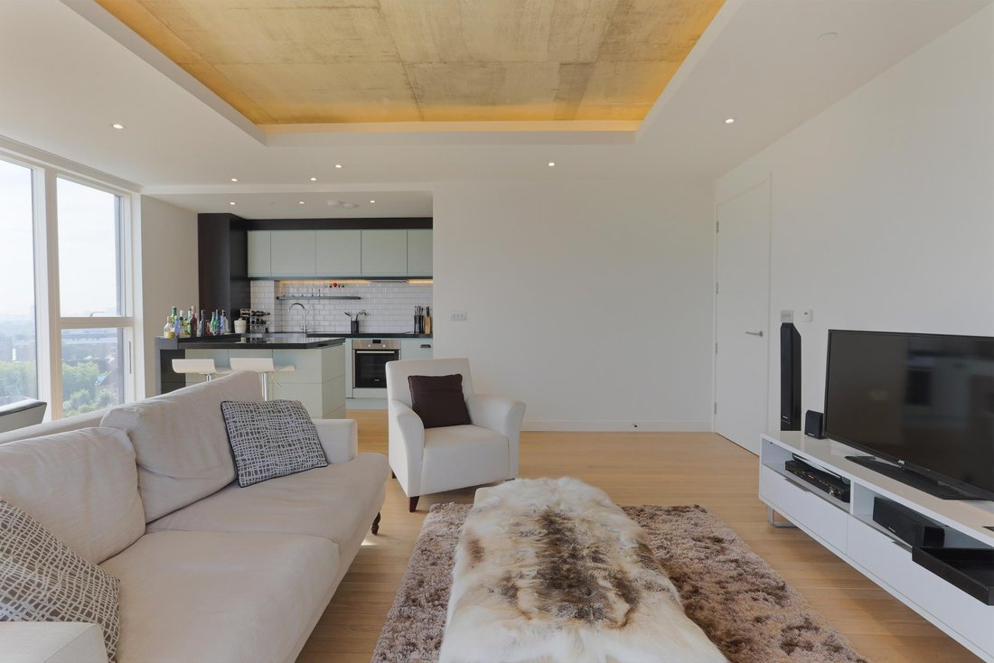 Apartment in Wapping, Tower Hamlets, England 5 - 17446229