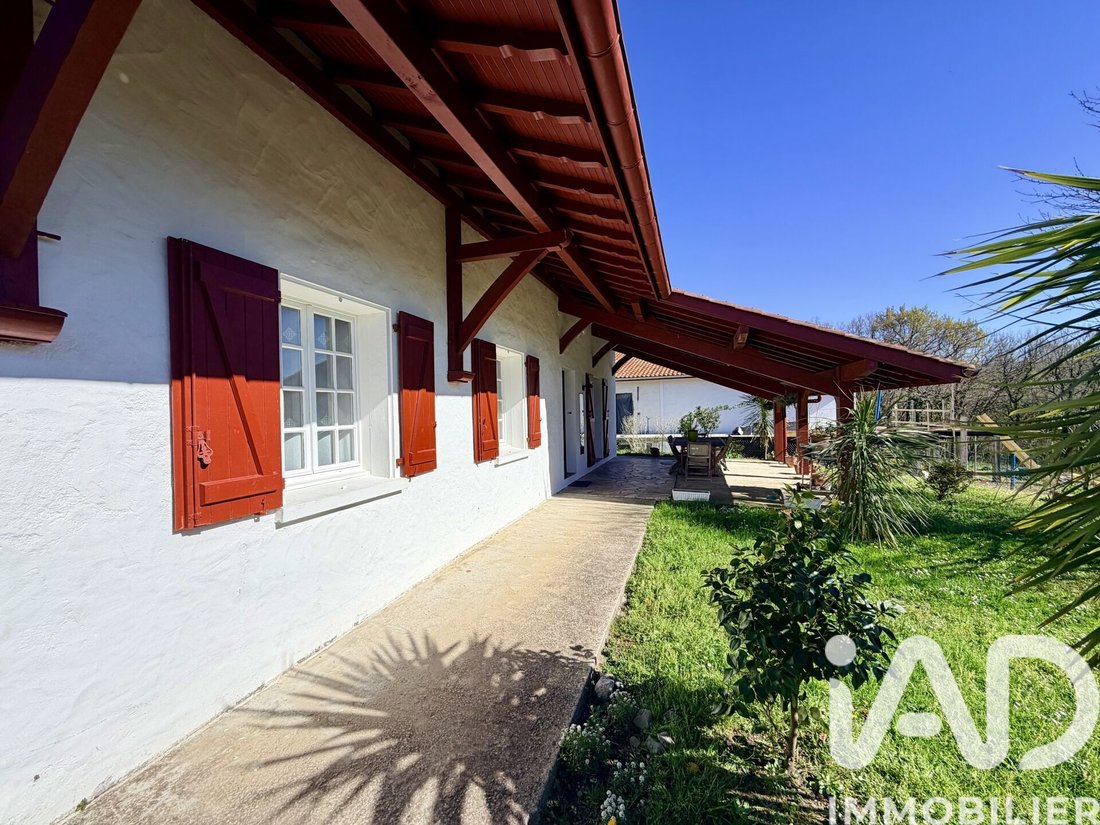 House in Ustaritz, Nouvelle-Aquitaine, France 2 - 17446012