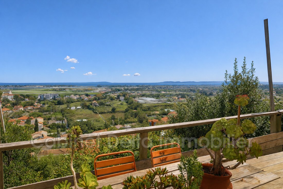 Villa in Hyeres, Provence-Alpes-Côte d'Azur, France 4 - 16714452