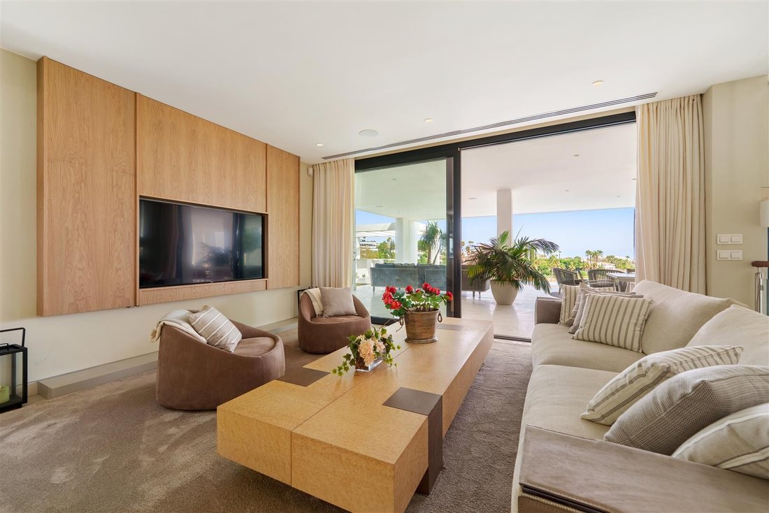 Villa in Nueva Andalucia, Marbella, Spain 5 - 17442346