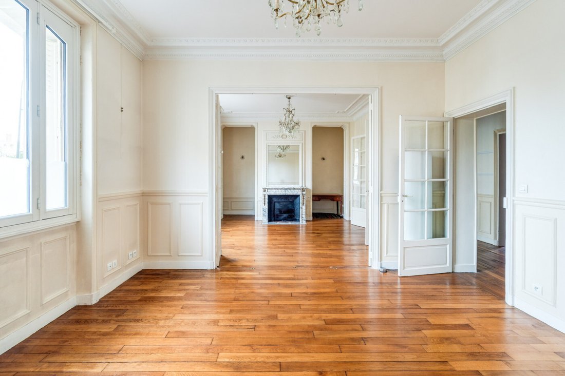 Apartment in Forêt, Saint-Germain-en-Laye, France 1 - 17423224