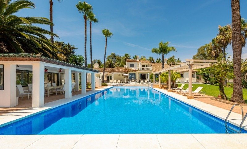 Villa in Estepona, Andalusia, Spain 2 - 17447082