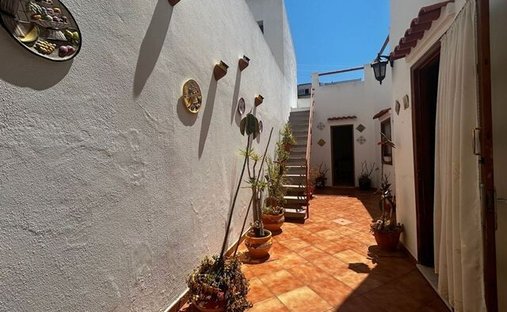 Haus in Ciutadella, Balearische Inseln, Spanien 1