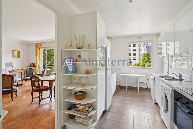 Apartment in Lorette-Martyrs, Paris 9e Arrondissement, Paris 5 - 17443762