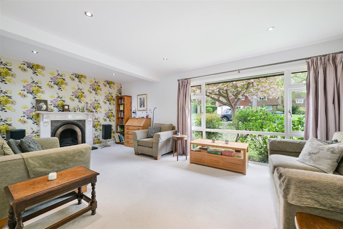 House in East Ewell, Epsom and Ewell, England 2 - 17446130
