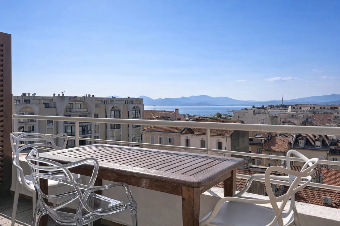 Apartment in Cannes, Provence-Alpes-Côte d'Azur, France 2 - 17439045