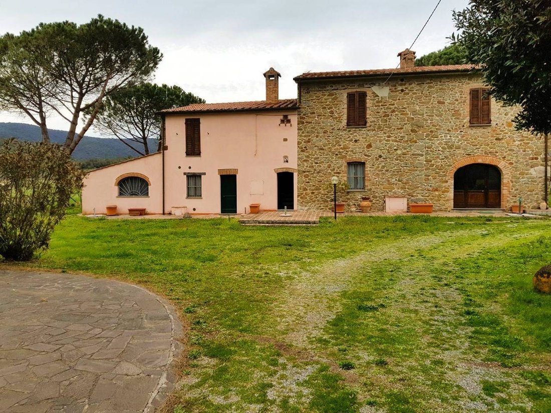 Estate in Scarlino, Tuscany, Italy 5 - 17446728