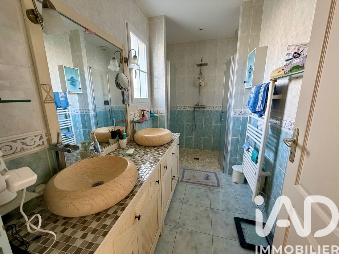 House in Saint-Georges-d'Oleron, Nouvelle-Aquitaine, France 5 - 17445760