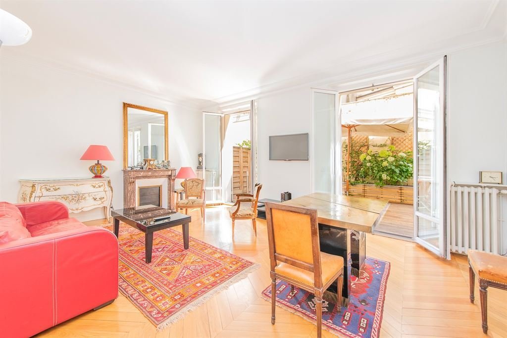 Apartment in Paris, Île-de-France, France 2 - 17446782