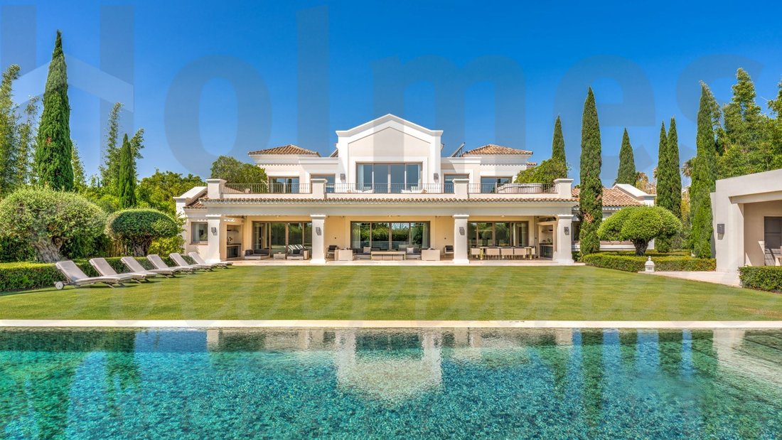Villa in Sotogrande, San Roque, Andalusia 1 - 17443587
