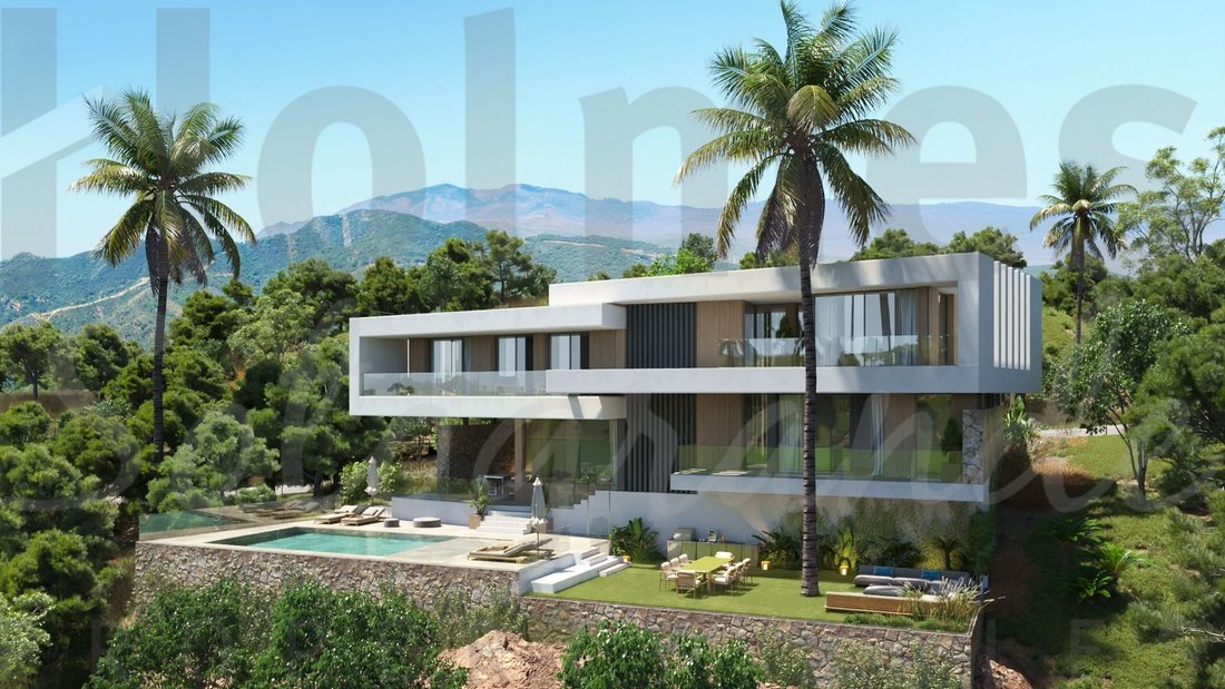 Villa in Sotogrande, San Roque, Andalusia 1 - 17444193