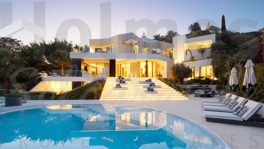 Villa in La Quinta, Benahavis, Andalusia 2 - 17443499