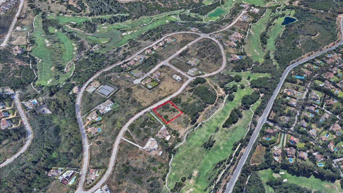Land in Sotogrande, San Roque, Andalusia 2 - 17444087