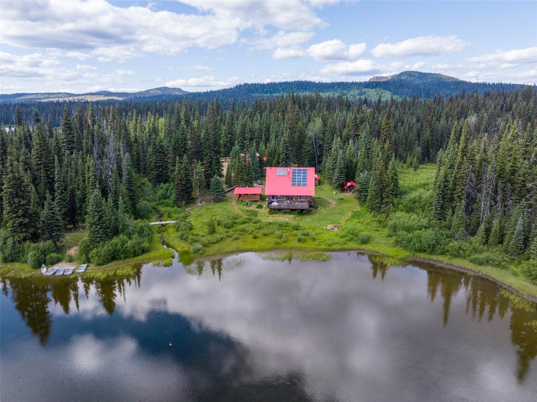 Little Fort, British Columbia, Canada 1 - 17446930