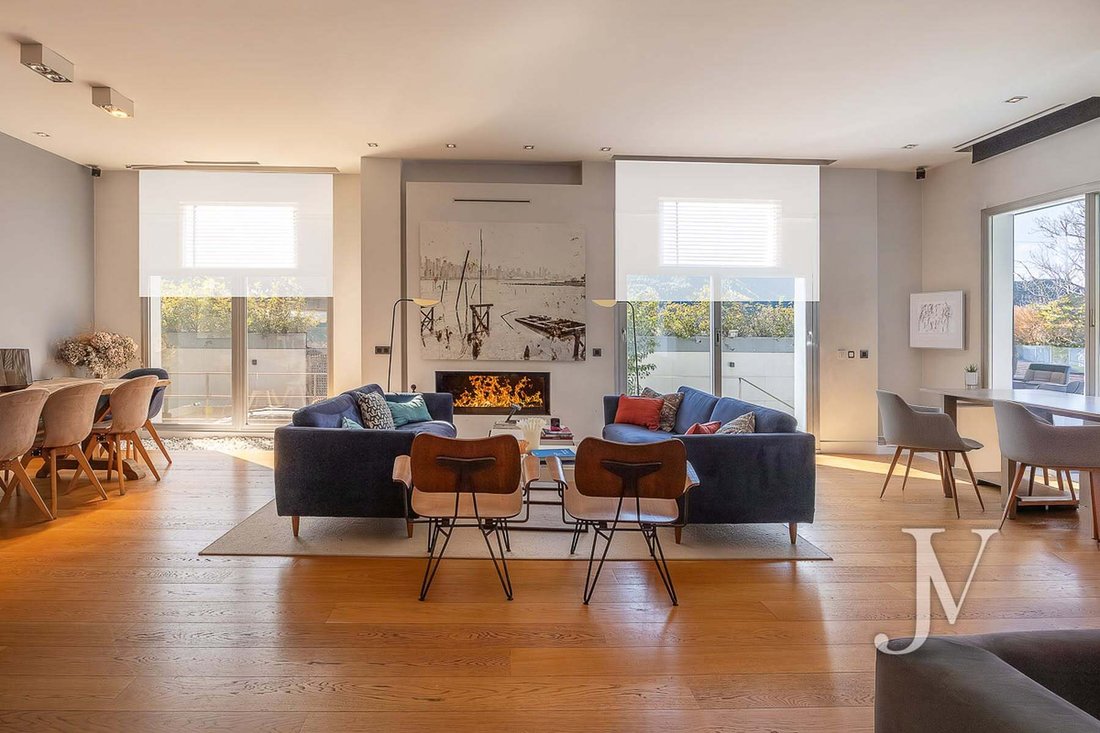 Villa in Fuencarral-El Pardo, Madrid, Spain 4 - 17444866