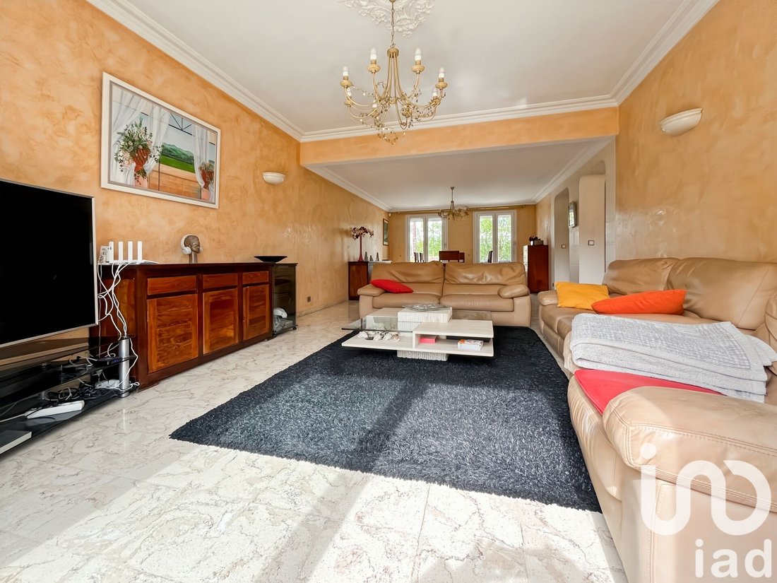 House in Chelles, Ile-de-France, France 4 - 17446332