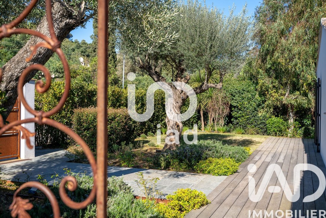 House in La Croix-Valmer, Provence-Alpes-Côte d'Azur, France 5 - 17445754