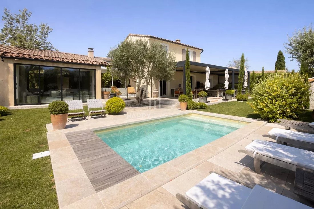House in Maussane-les-Alpilles, Provence-Alpes-Côte d'Azur, France 1 - 17332386