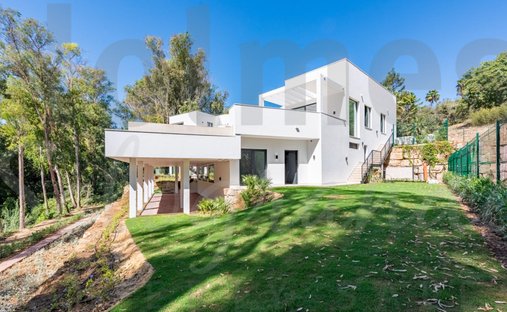 Villa in Sotogrande, San Roque, Andalusia 1