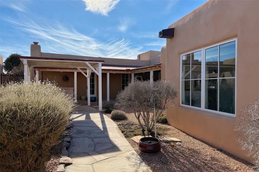 House in Santa Fe, New Mexico, United States 2 - 17339853