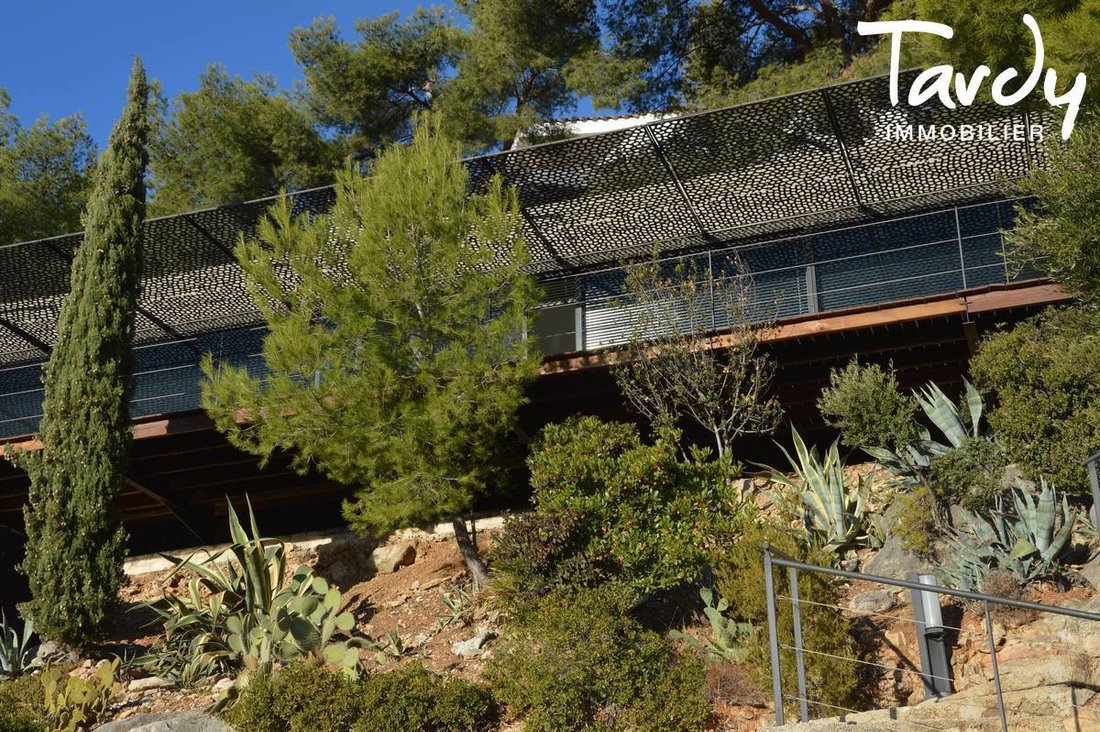 Villa in Le Faron-Fort-Rouge, Toulon, France 3 - 17446827