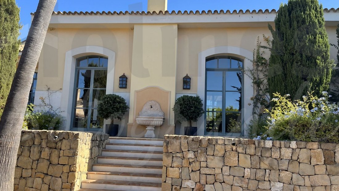 Villa in Sotogrande, San Roque, Andalusia 2 - 17444180